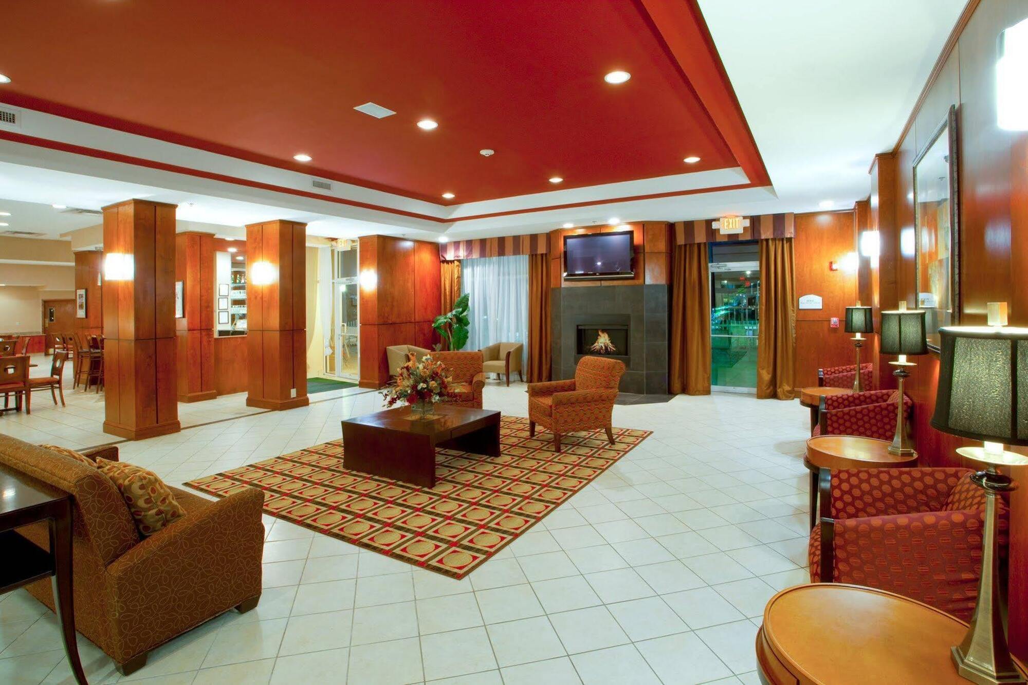 Holiday Inn Express Dumfries-Quantico By Ihg Екстер'єр фото