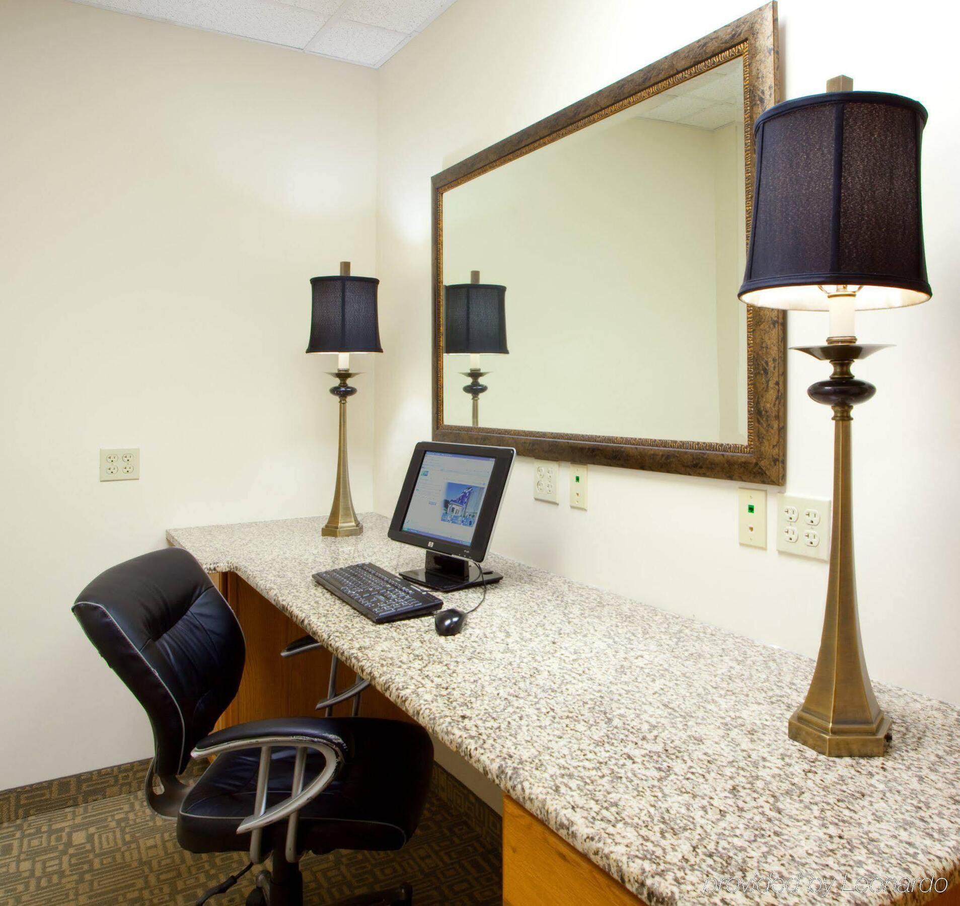 Holiday Inn Express Dumfries-Quantico By Ihg Екстер'єр фото